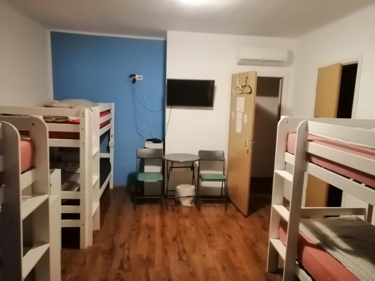 רייקה Hostel Kvarner מראה חיצוני תמונה